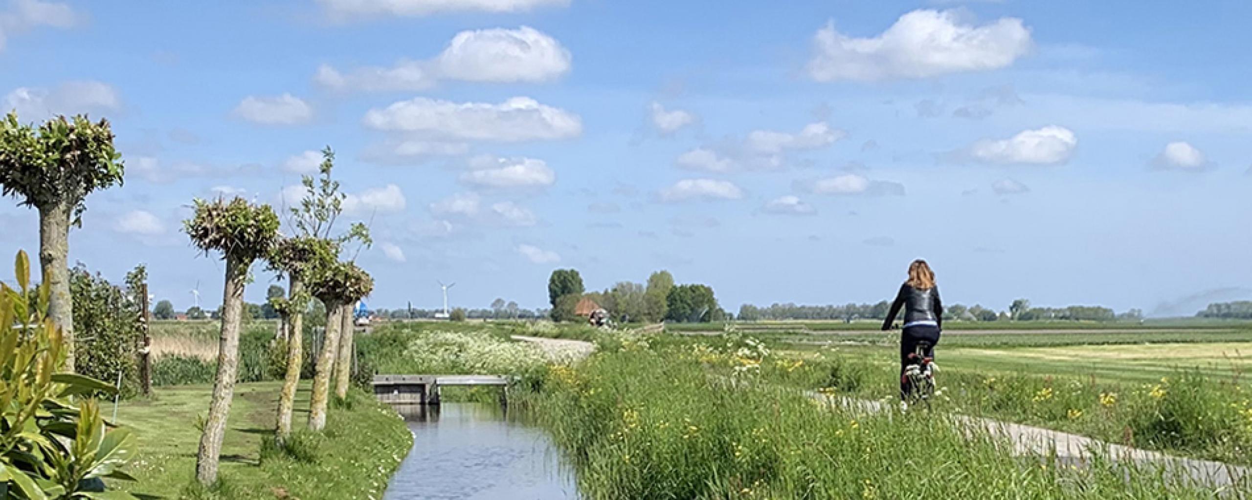Ben je mantelzorger in Opmeer en heb je een vraag? Ga dan naar de gemeente of SMD.